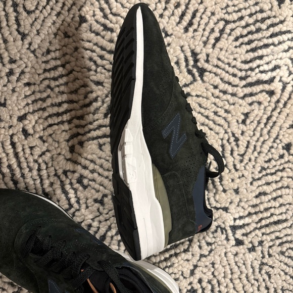 New Balance Men's Dark Green and Navy Sneakers - Picture 4 of 7